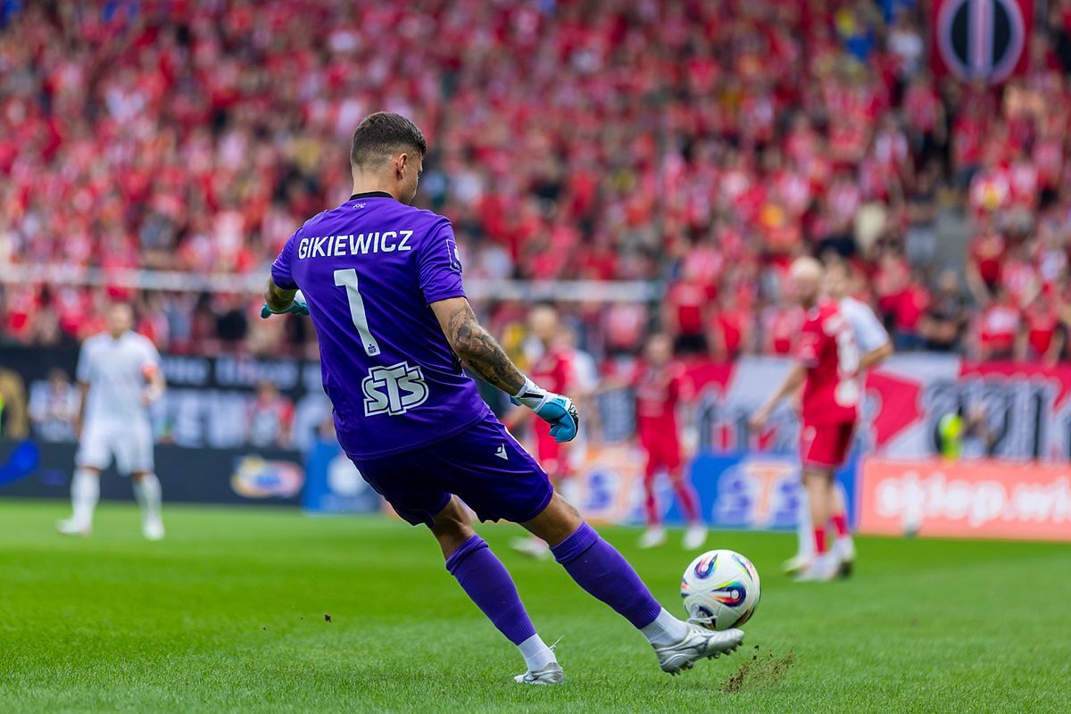 Bramkarze-snajperzy: Niezwykłe historie bramkarzy, którzy trafili do siatki